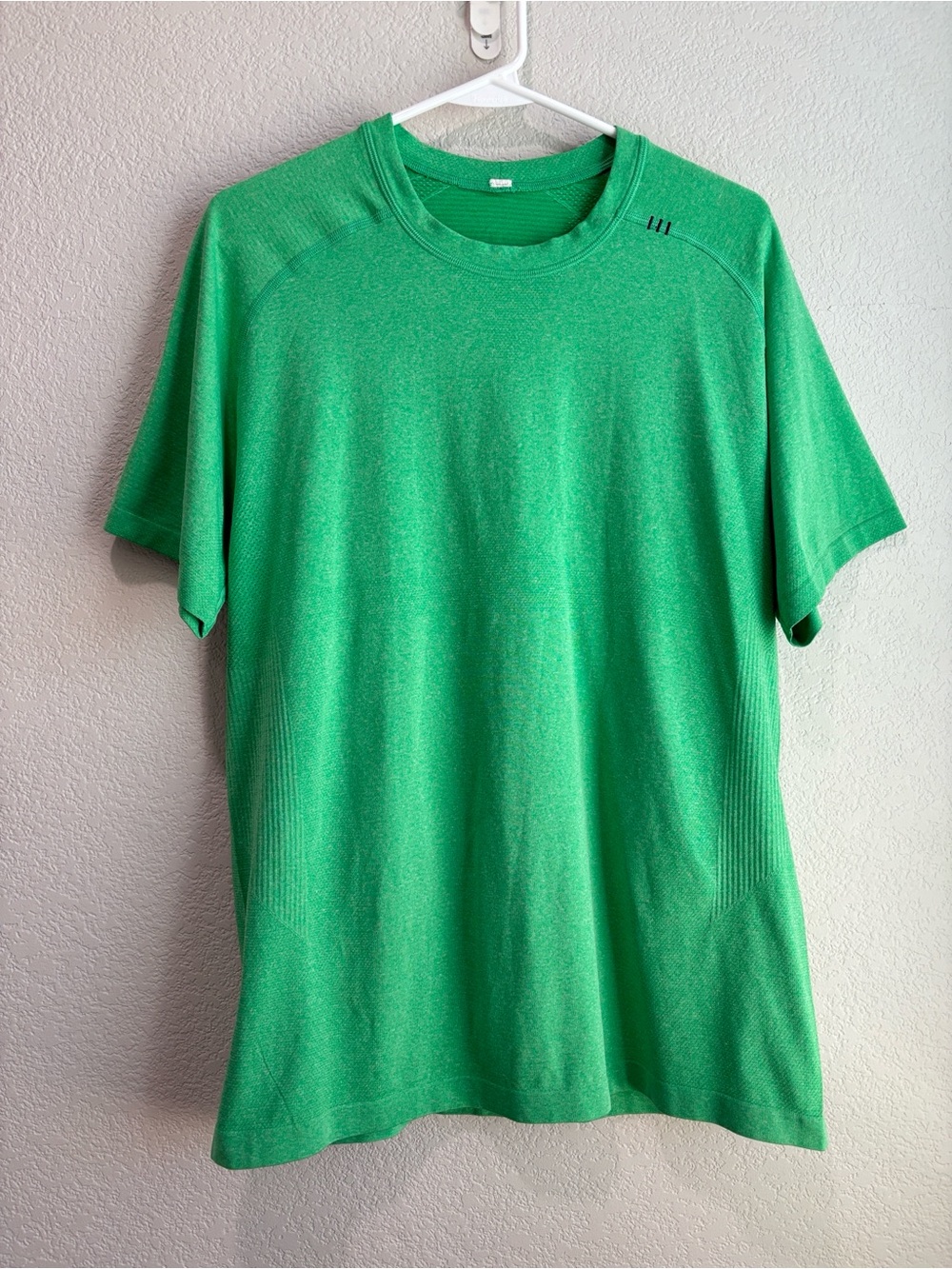 Men’s Lululemon Metal Vent Tech Short Sleeve Shirt Athletic Green Large